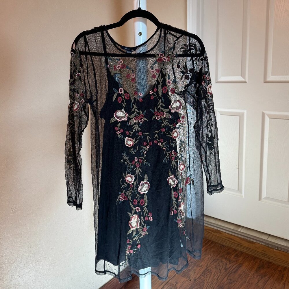 American Eagle Black Mesh Embroidered Dress – Size M